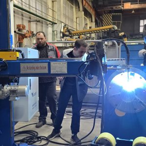 Монтаж и пусконаладка сварочного комплекса с колонной и вращателем